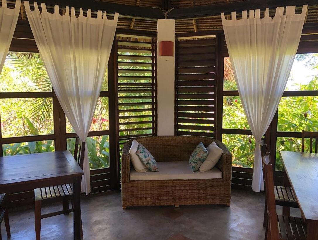 Les Hibiscus Nosy-Be Otel Djamandjary Dış mekan fotoğraf
